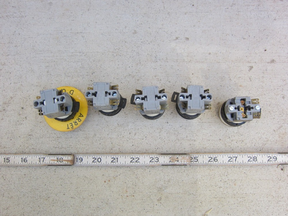 Rafi 20115 171206 Pushbutton Socket Switch, Used