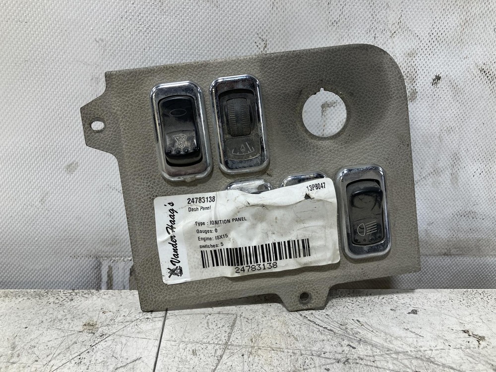 2006-2015 Peterbilt 386 IGNITION Dash Panel - Used