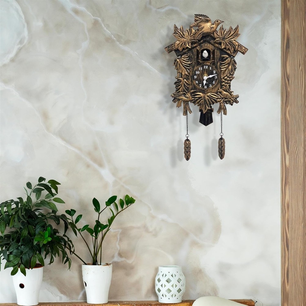 Battery-Powered Cuckoo Clock - Adjustable Volume Flapping Bird & Vintage Style