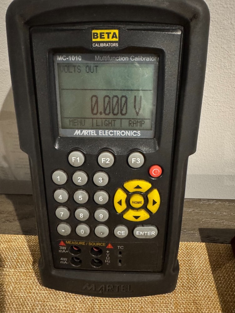BETA Martel Electronics MC-1010 Multifunction Calibrator - B - For parts only