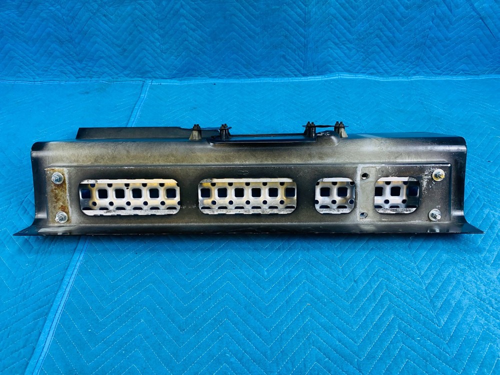 Volvo VNL Side Moulding Panel Passenger Side 8086471 OEM