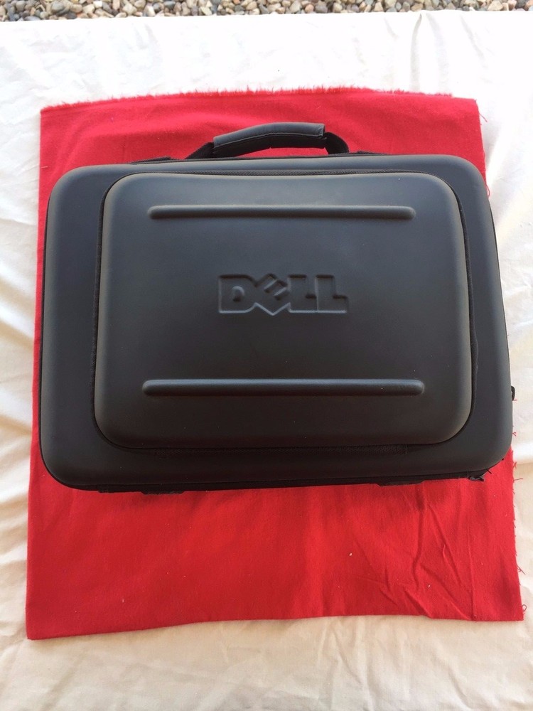 Dell DLP Front Projector With Case, Power Cable, and Remote