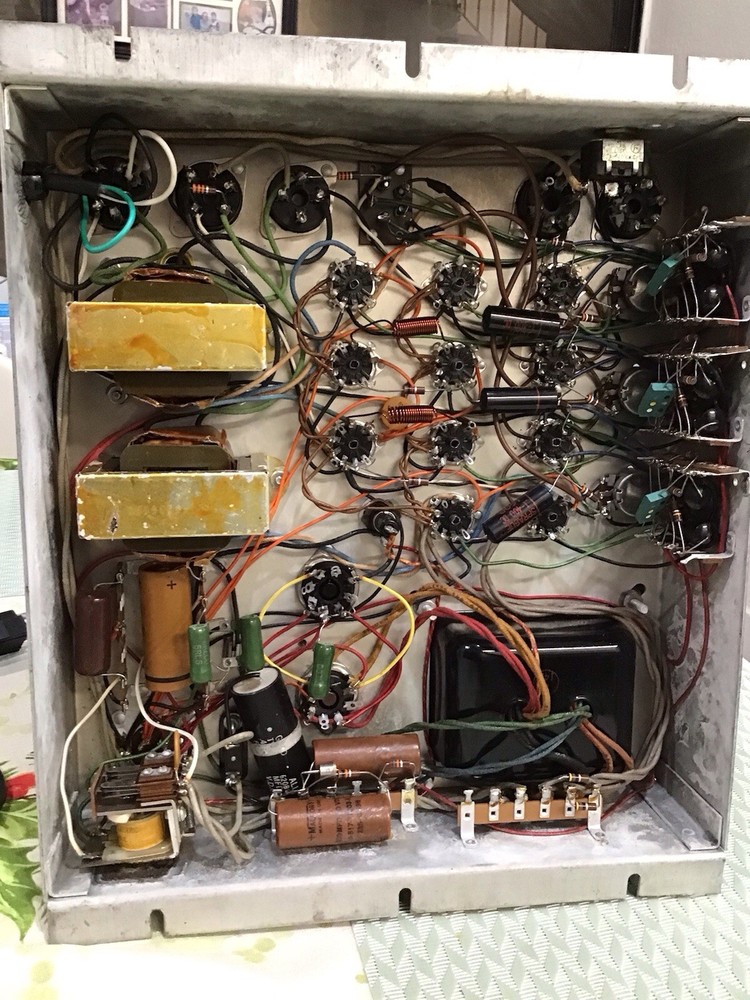 BALDWIN 3 CHANNELS AMP ( WORKING)