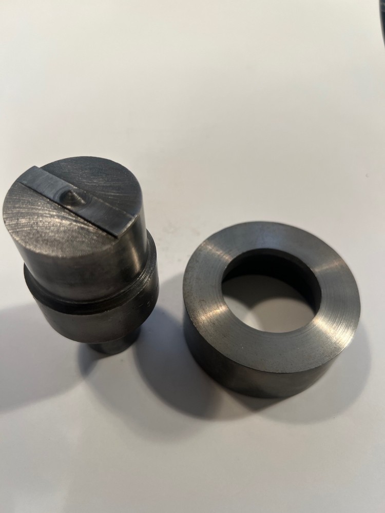 Round Punch and Die Set 1-17/32"