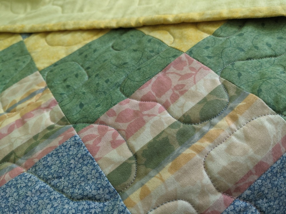 Spring Quilt Handmade 104" X 72" Patchwork With Sham Thin Lightweight Stunning