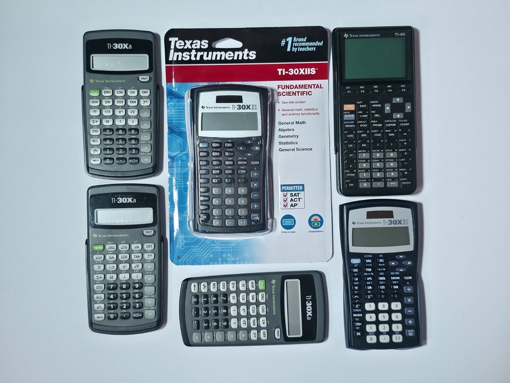 Texas Instruments Calculators Lot (6 Total)