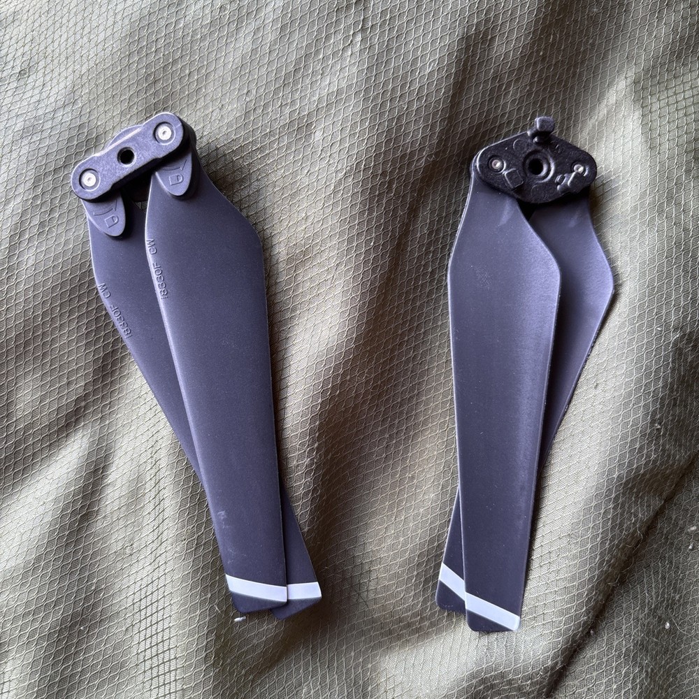 DJI Mavic 8330 Quick-release Folding Propellers For Mavic Drone Single Pair NWT