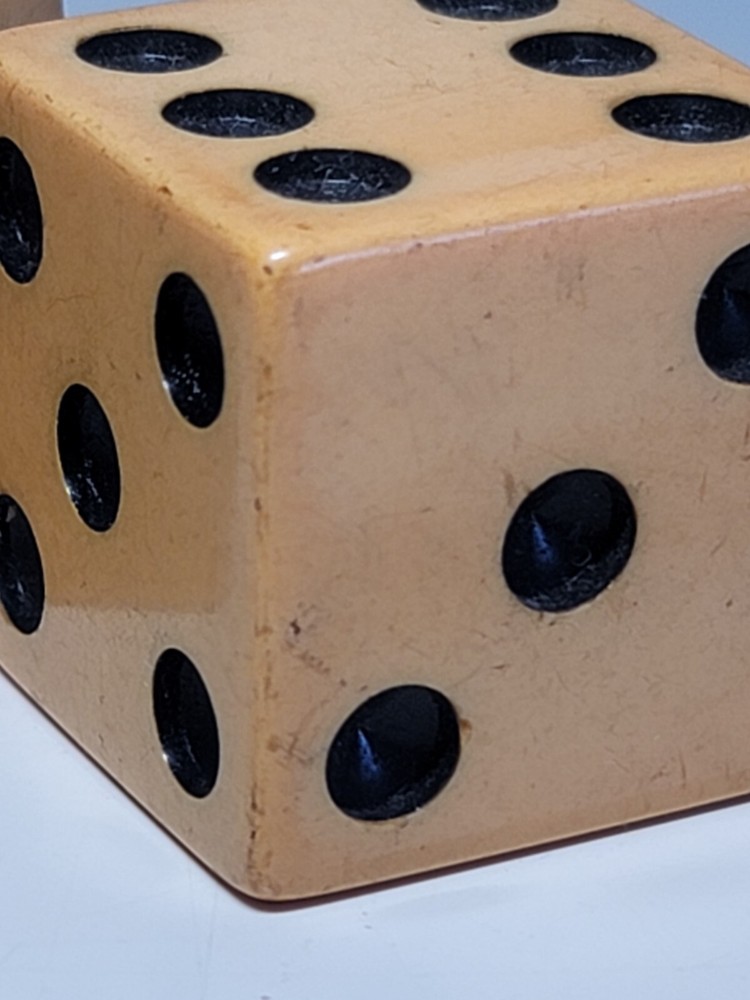 2pc Butterscotch Bakelite Dice Pair 77 Grams Vintage 1.25"
