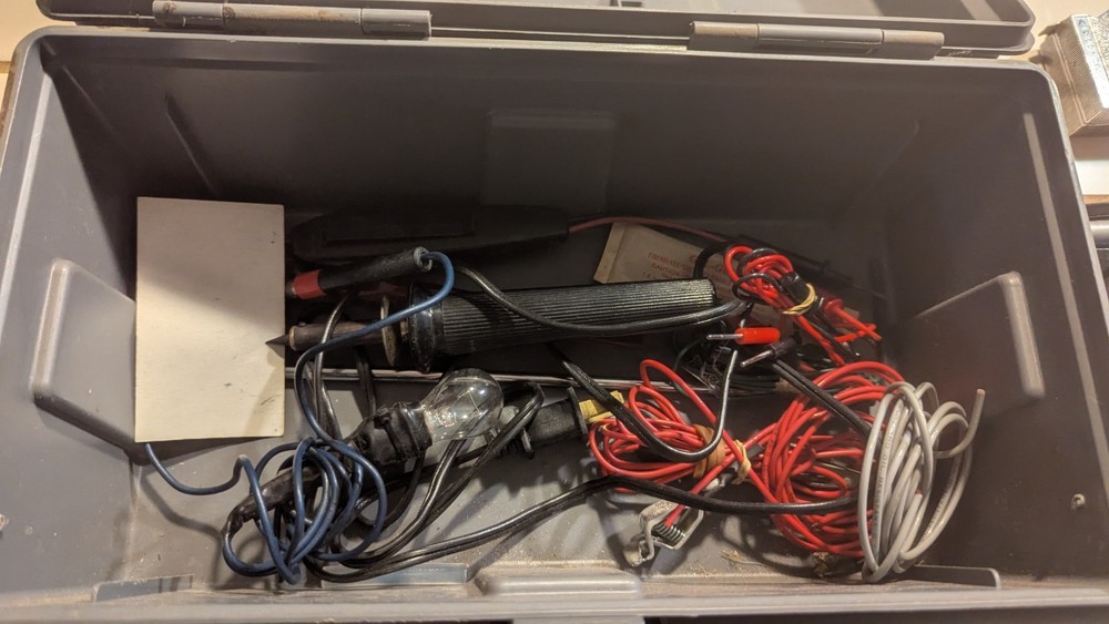 12 By 6" Toolbox Lot Description