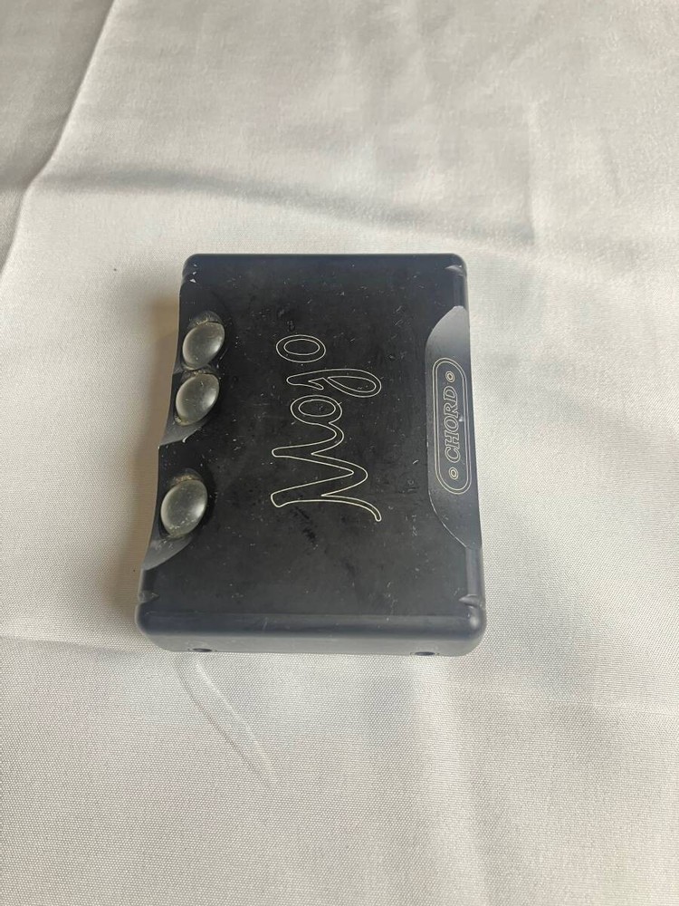 Chord Mojo Portable DAC Headphone Amplifier Tested Working Japan