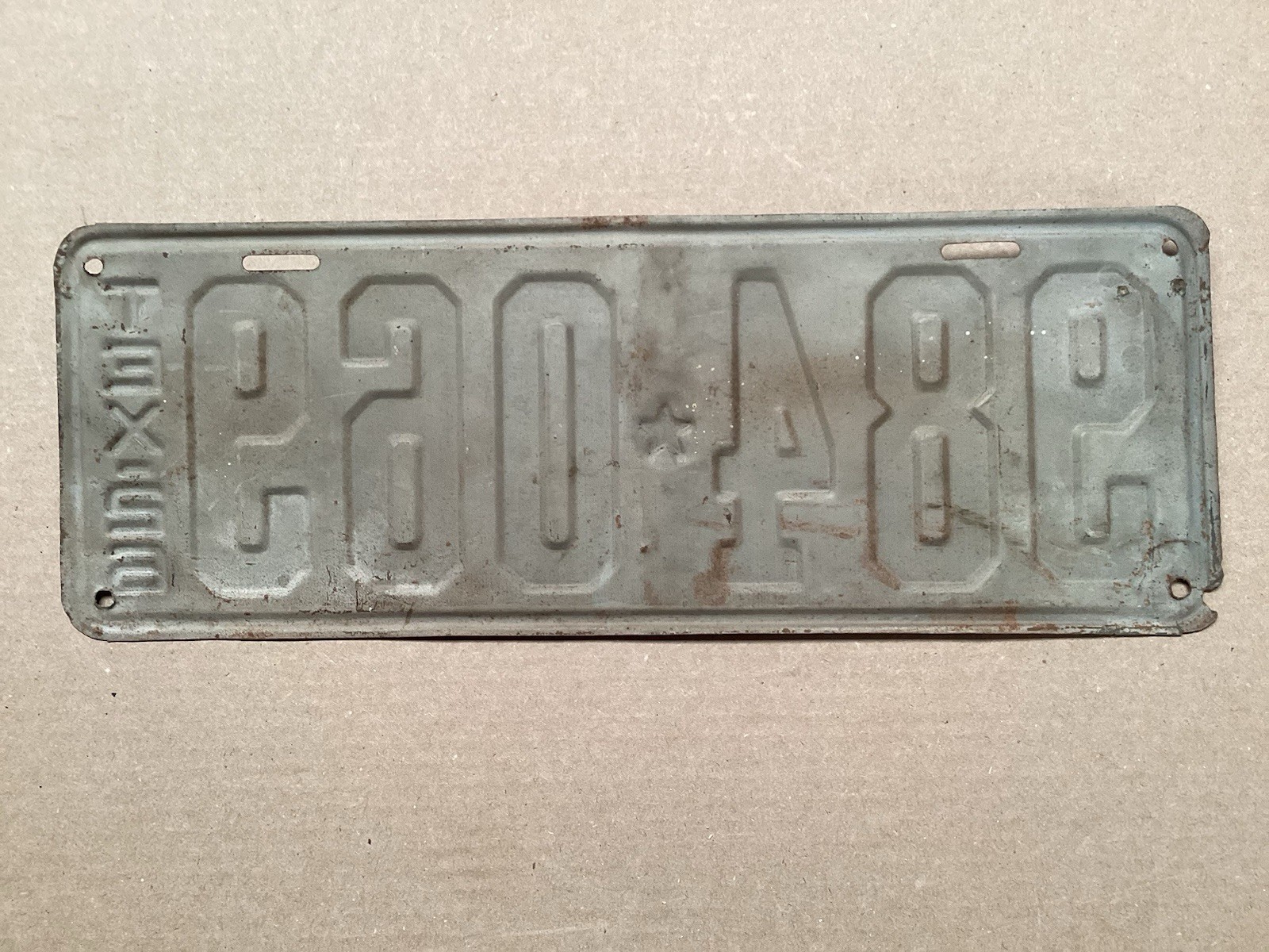 VINTAGE ORIGINAL 1926 TEXAS LICENSE PLATE 984 069