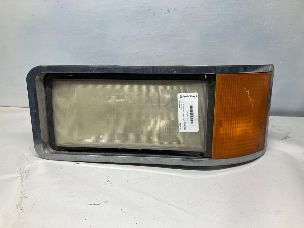 1990-2006 Mack CL600 Left/Driver Headlamp - Used