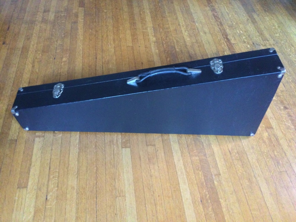 Vintage Guitar Case irregular V shape - for solid body / teardrop body