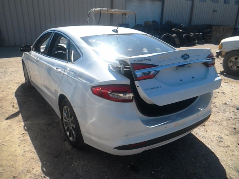 FUSION 2017 High Mounted Stop Light 104920547