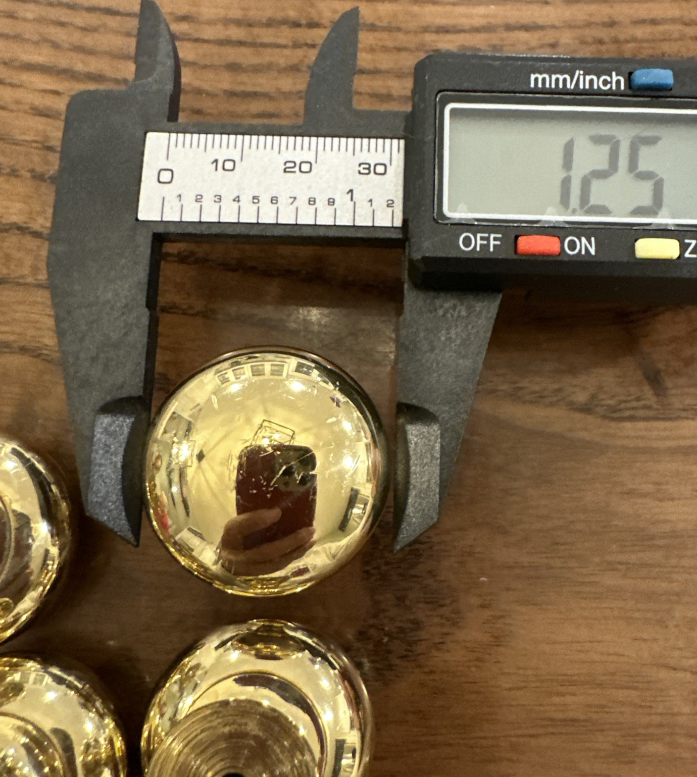 Set of 8 Vintage Solid Brass Door Drawer Cabinet Round Knob Pulls 1.25" Diameter