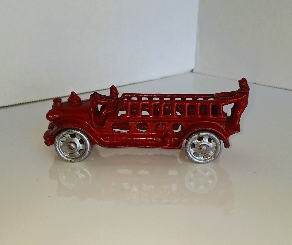 Antique Toy Cast Iron Fire Engine 1920s