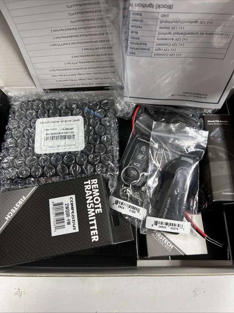 Compustar CS2WQ900-AS 2-Way LCD 3000-FT Max Range Remote Start + Security System