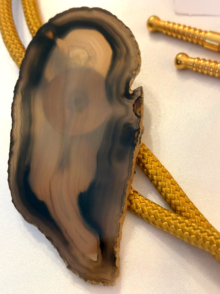 Men's Bolo Tie. Agate Slice. EUC B-20