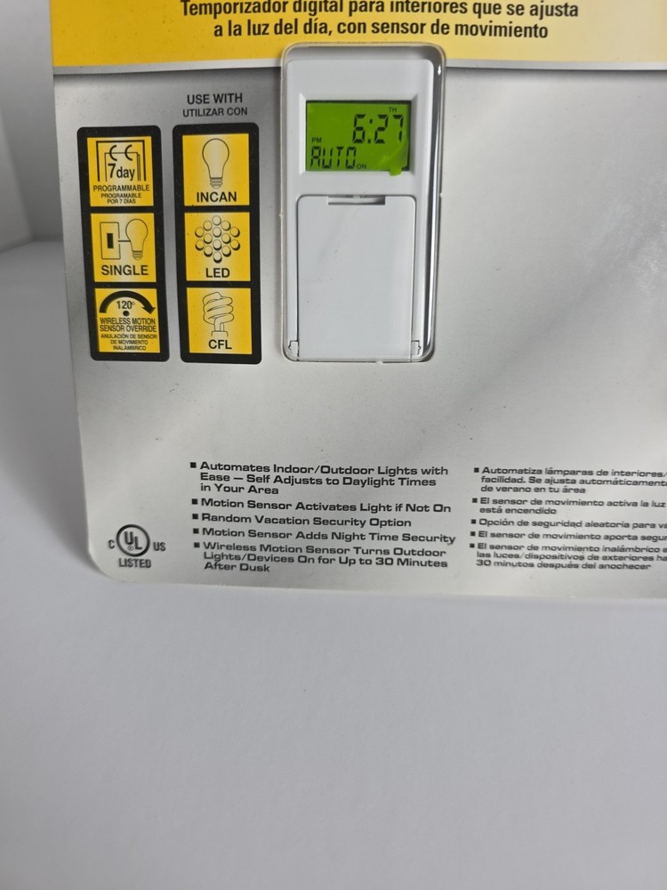 DEFIANT Daylight Adjusting Indoor Digital Timer Motion Sensor 1000015589 **NEW**