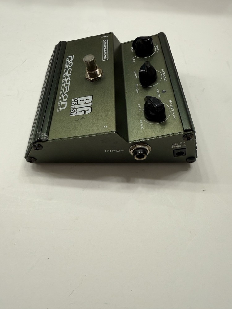 Rocktron Big Crush Compressor Sustainer Compression Guitar Effect Pedal *READ*