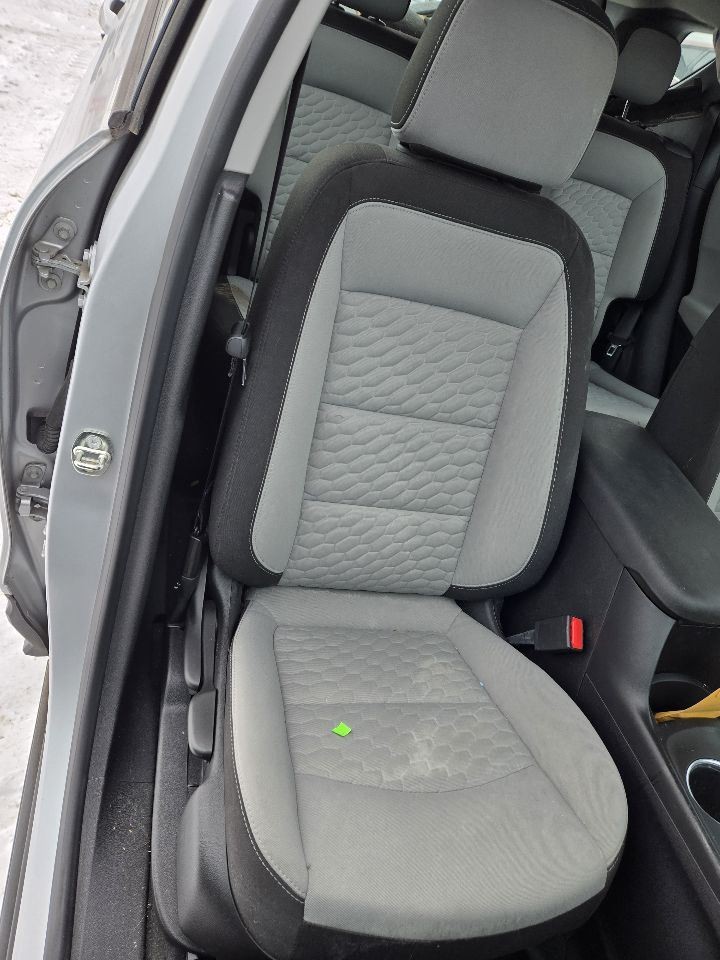 2018 Chevy Equinox Dash Mounted 7" Display Screen Opt IOB ID 42430301