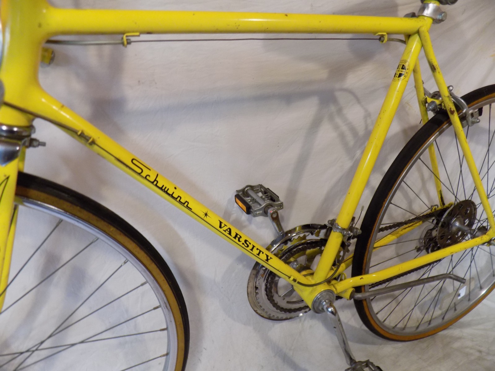 1975 SCHWINN VARSITY MENS 10-SPEED ROAD BIKE VINTAGE CONTINENTAL KOOL LEMON 27