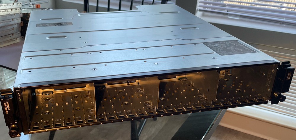 Dell EqualLogic PS4210 PS4210X SAN Array Chassis / Backplane excellent condition