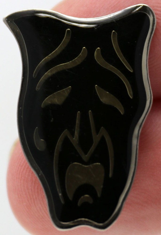Vampire The Masquerade Clan NOSFERATU Metal Pin White Wolf