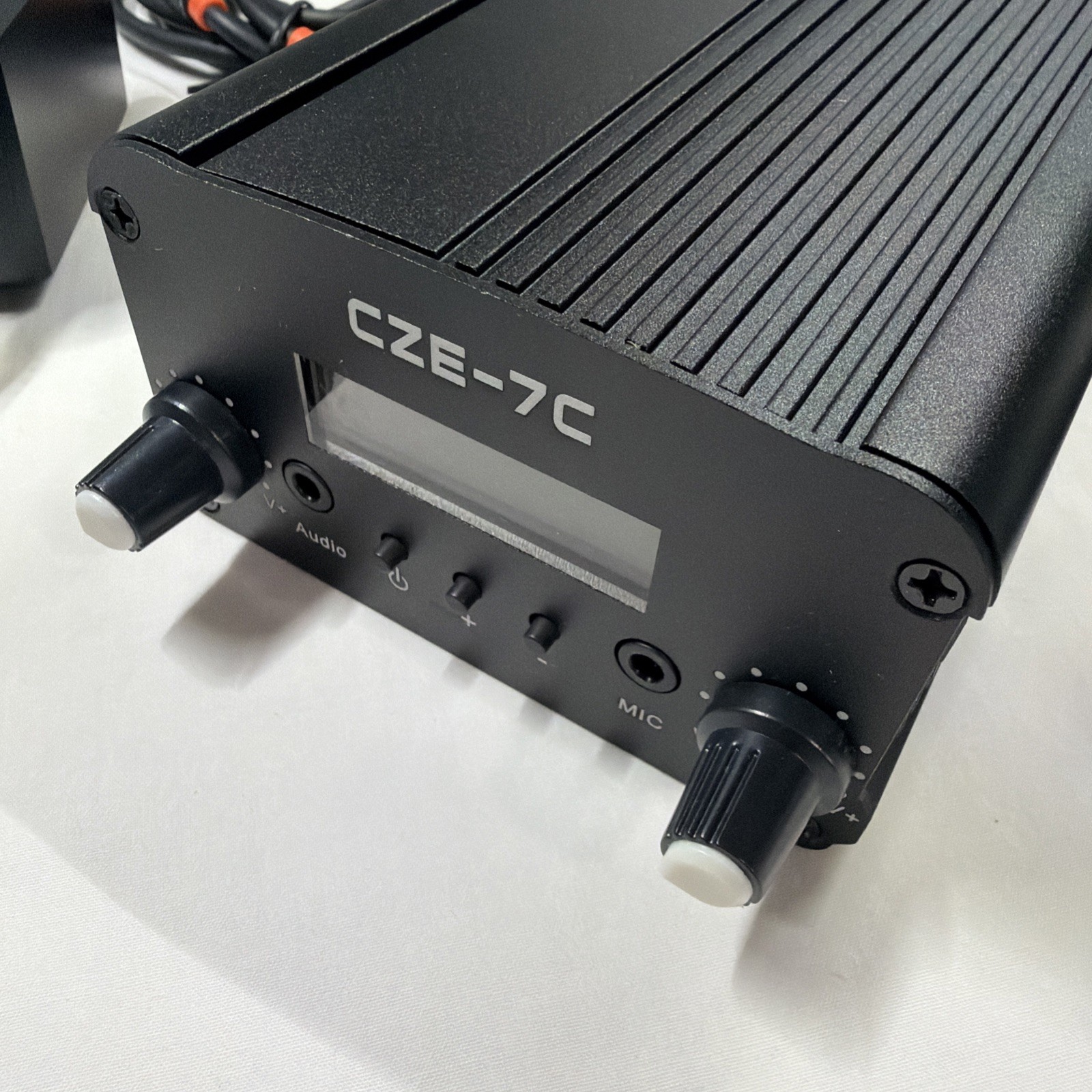 FM Transmitter 1000 Meter Long Range FM Stereo Broadcast For Church Parking Lot