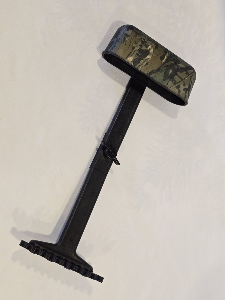 Vintage 6 Arrow Camo Compound Bow Quiver Plastic Unknown