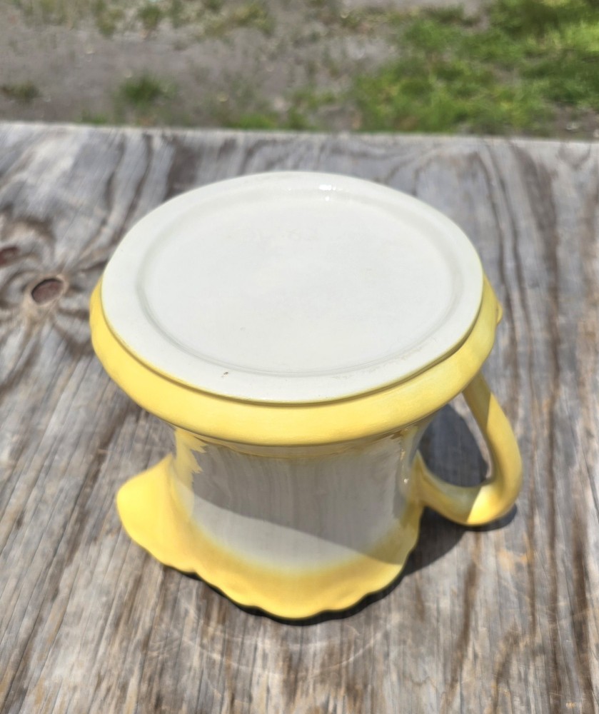 Vtg Studio Ceramic 7" Yellow/White Pitcher SUNFLOWERS 1982 "PRISTINE CONDITION"