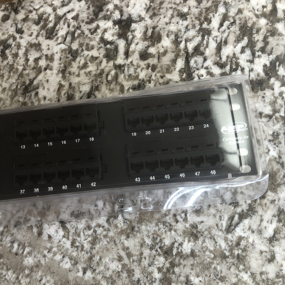 Genuine Tyco Electronics 406331-1 Netconnect Systems Cat 5e Patch Panel 48 Port