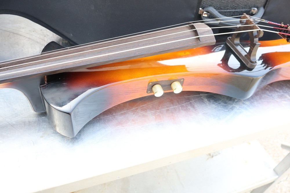 Straus Electric Cello NO Bow RM