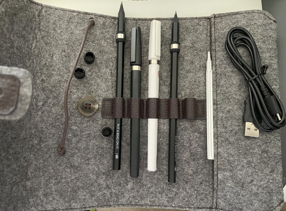 ISKN The Slate 2+ tablet +extras, NEW condition