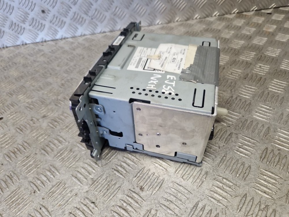 FORD FOCUS CD HEAD UNIT WITH CODE 8M5T18C815AB MK2.5 2008