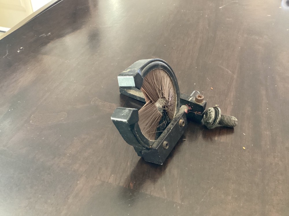 Arrow rest Whisker Biscuit rh used