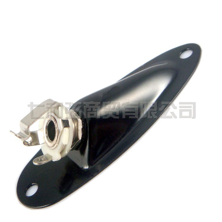 Oval shape input jack for guitar and bass