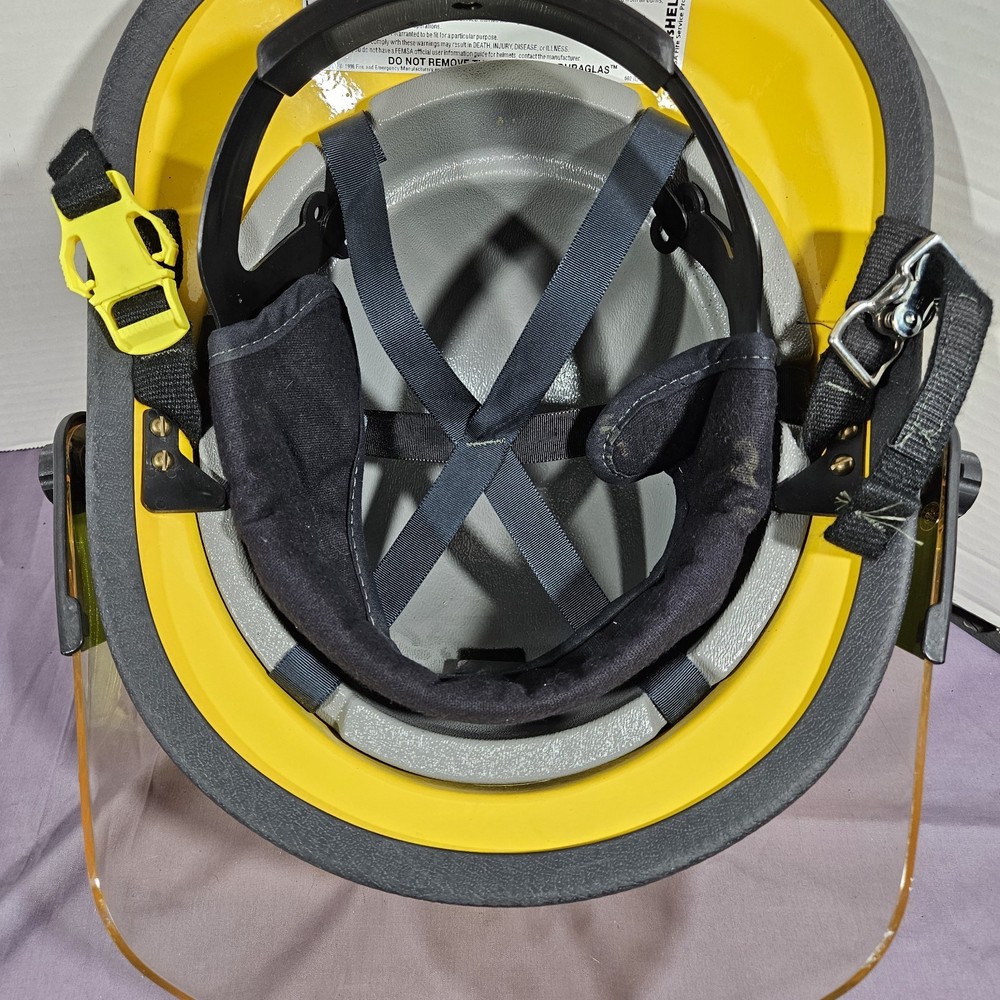 Cairns MSA 660C Metro Fire Helmet Size Medium 4" w/ Tuffshield Faceshield