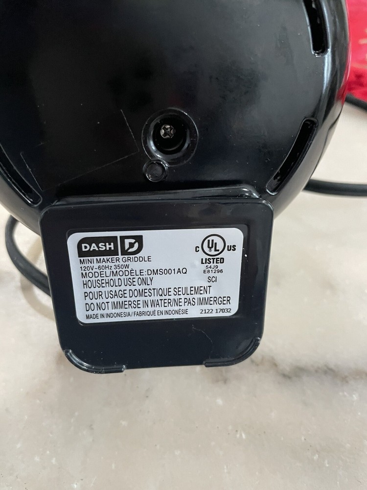 Dash Mini 4" Waffle Maker Non Stick AQUA Color