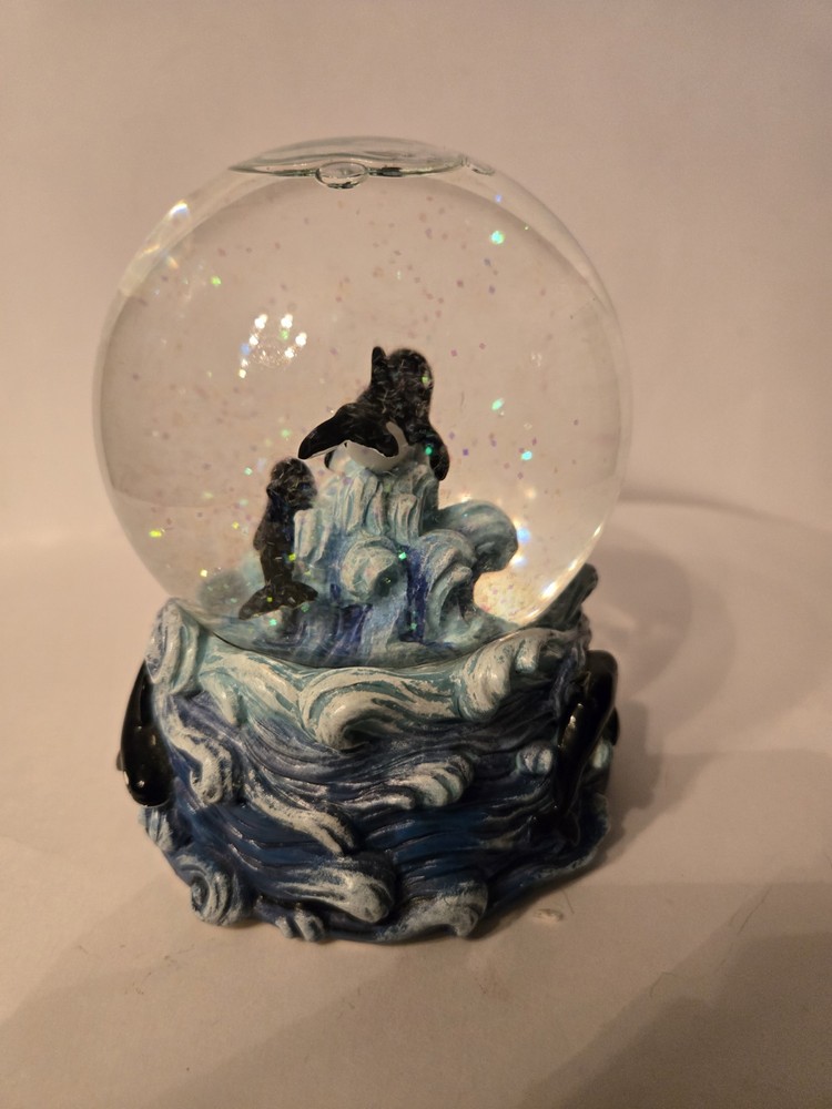 Sea World Snow Globe Orcas