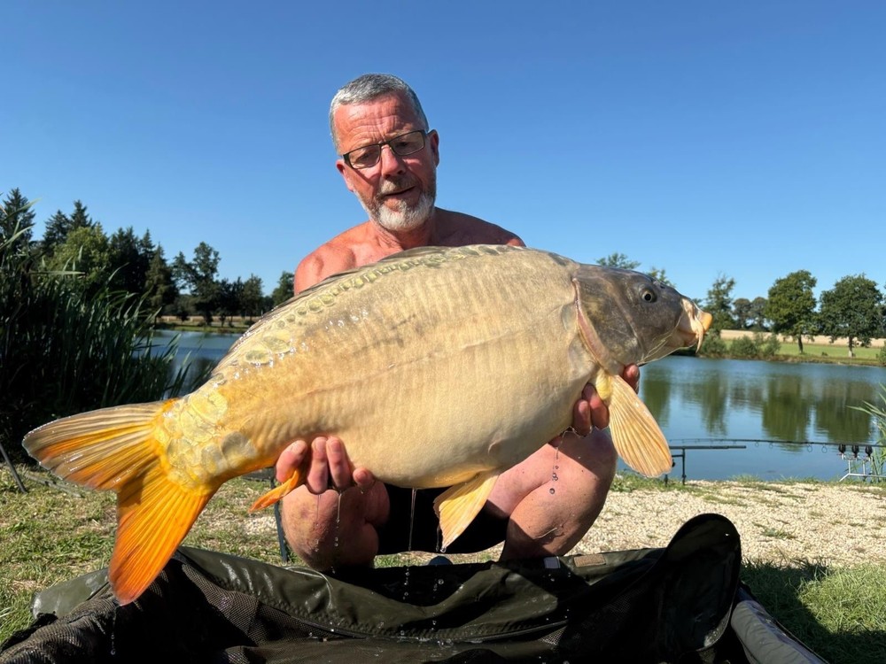 Nash Pinpoint Hook Sharpening Kit + Pinpoint Pens-Excellent Condition