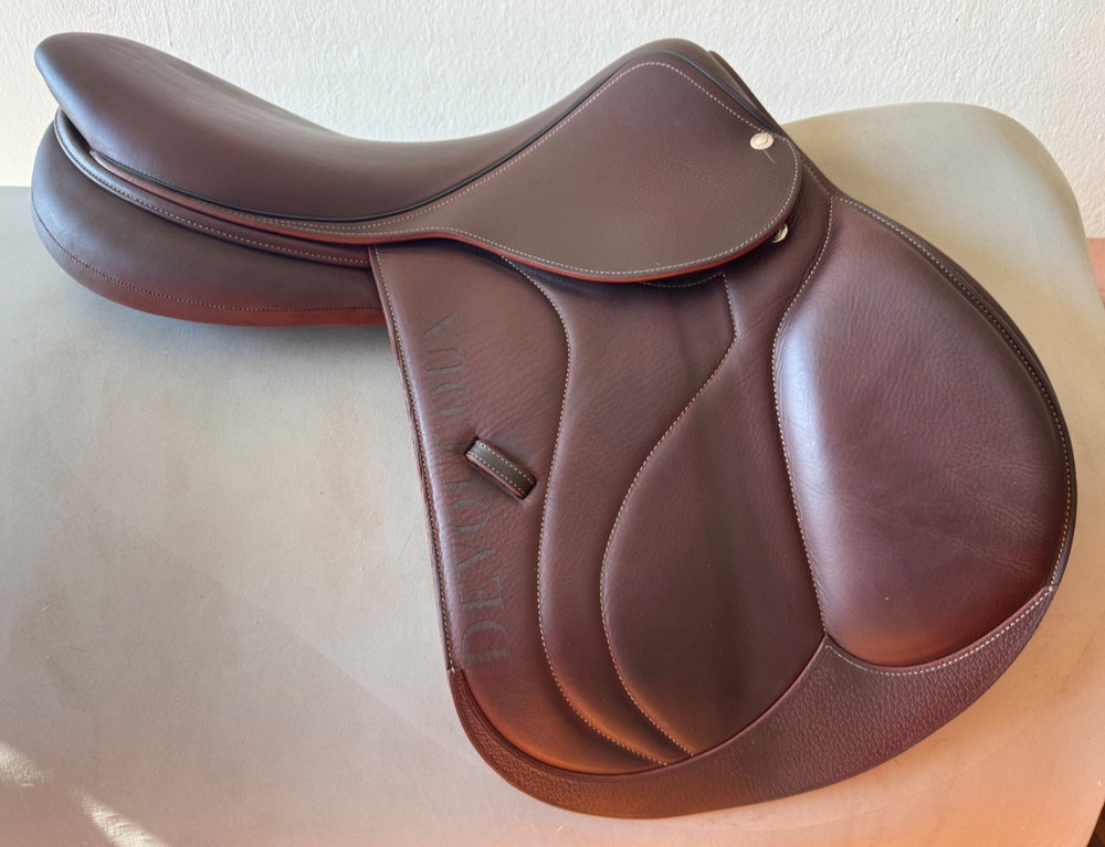 18" Devoucoux Biarritz S Saddle - 2017 - 2A - Full Buffalo - MINT!