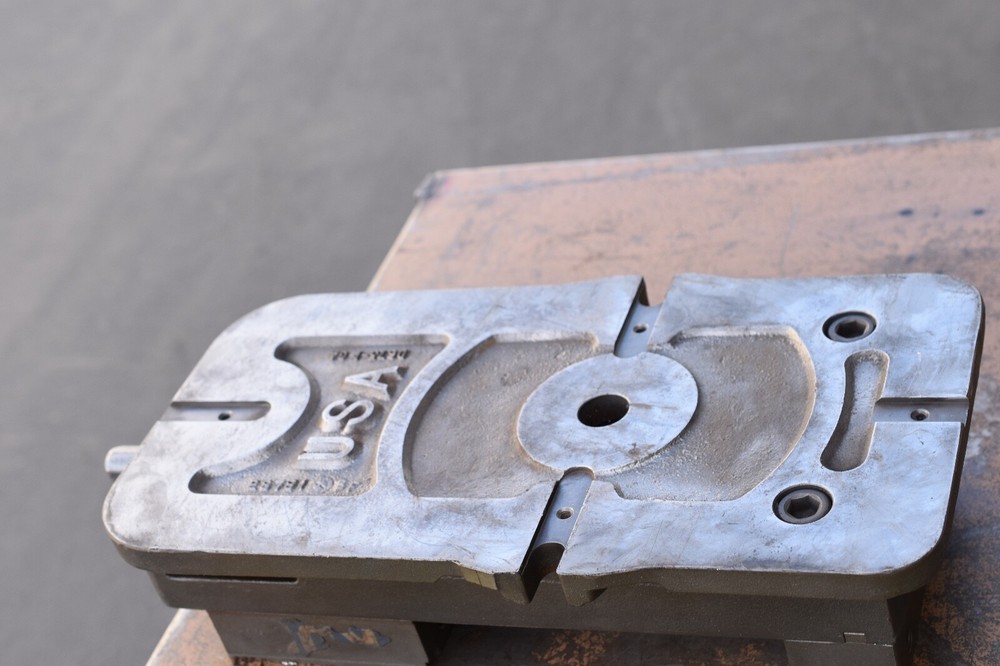 Kurt machine vise D675