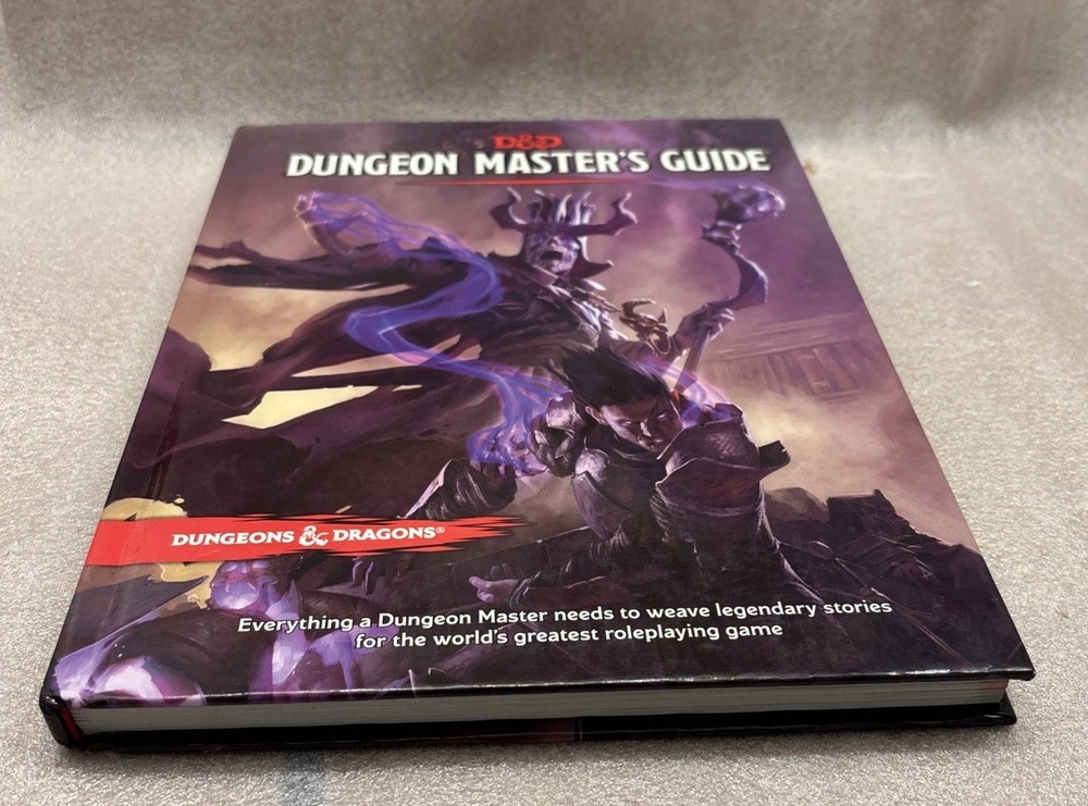 Dungeons & Dragons Dungeon Master’s Guide HC 2014 Game 1st Printing