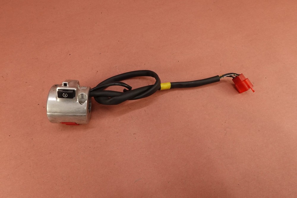 2003-2008 Honda VTX1300C Right Handlebar Stop Start Kill Switch