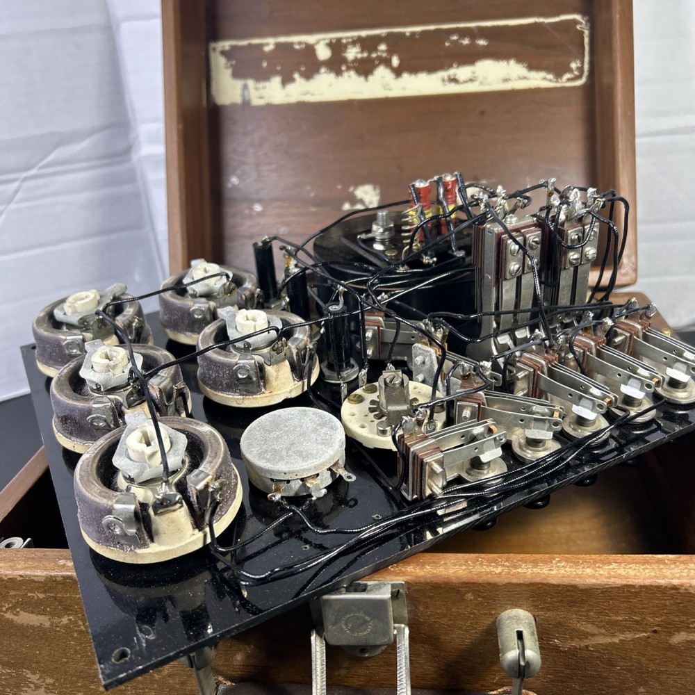 Shallcross No. 696 Current Flow Test Set . (untested)