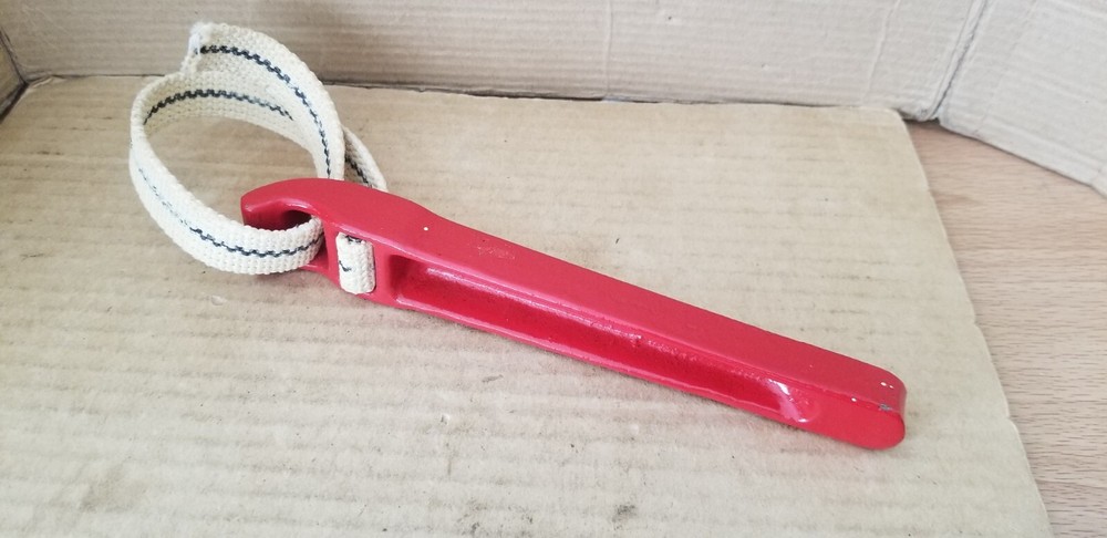 Vintage 7" Red Strap Wrench , VGC
