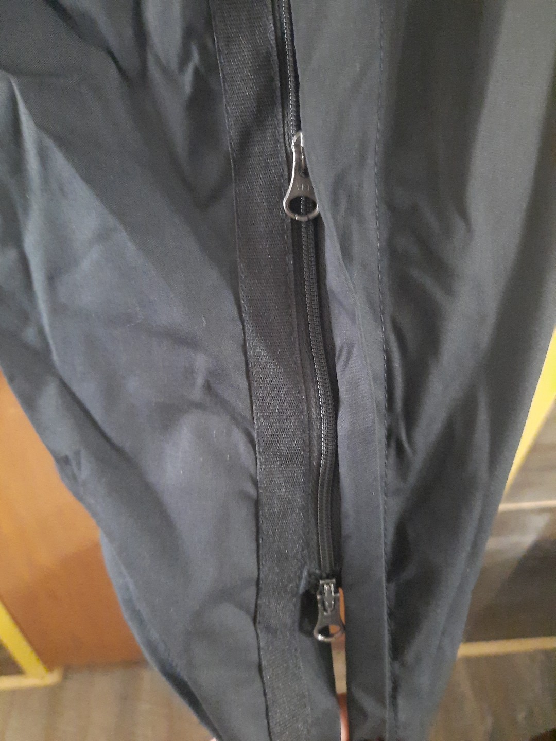 MENS Large Chef Works Shelby Zip Front Shirt. FOH, Busser, Server, Utility, Bar.