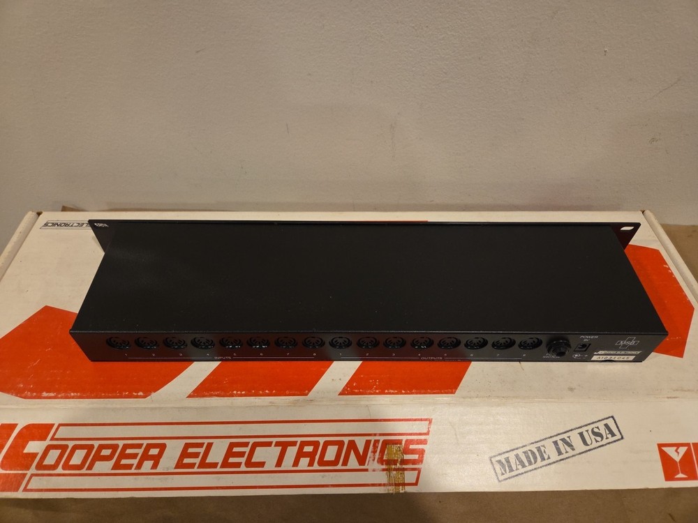 JL Cooper MSB Plus REV 2 MIDI Patch Bay / Thru Box - excellent condition