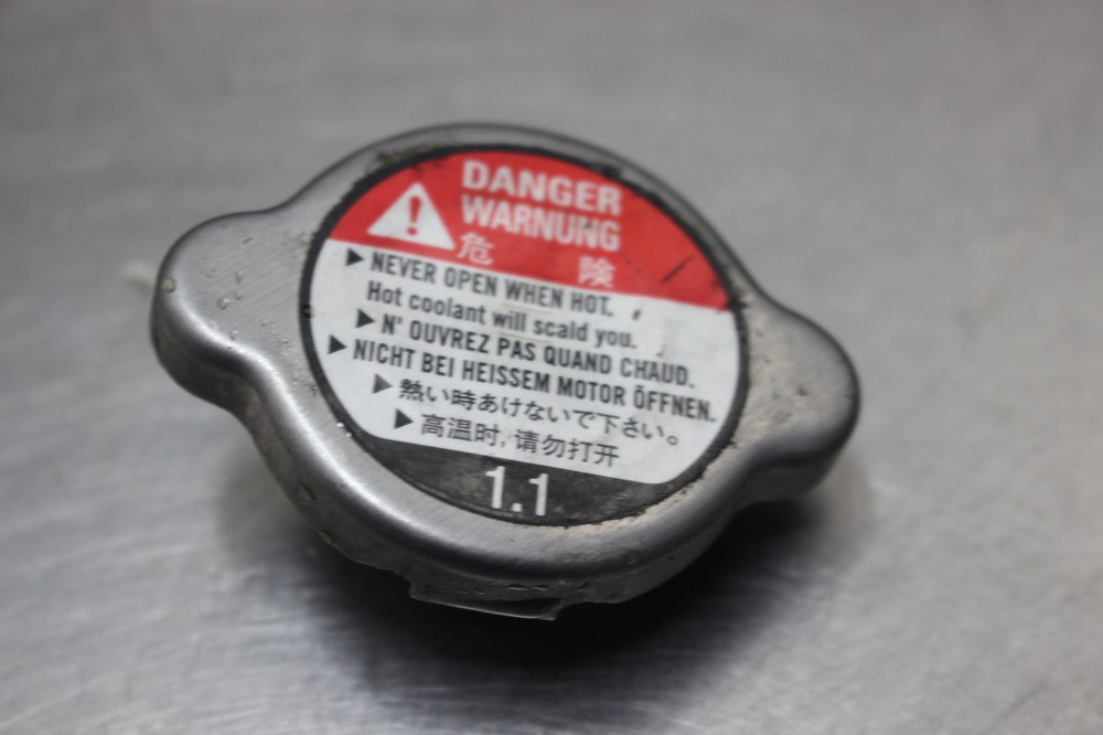 03-04 YZF R6 /06-09 R6S Engine Radiator Cap